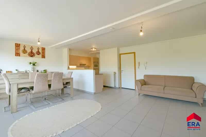 Appartement te huur Eeklo 2 slaapkamers ruim terras