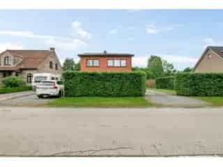 Huis te koop Oud Turnhout 3 slaapkamers gerenoveerd