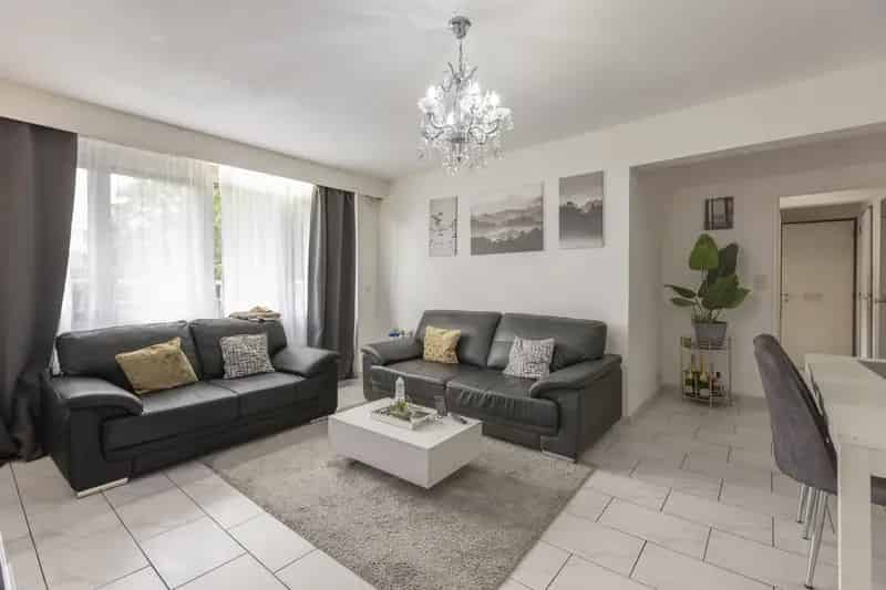 Appartement met 2 slaapkamers op praktische locatie.