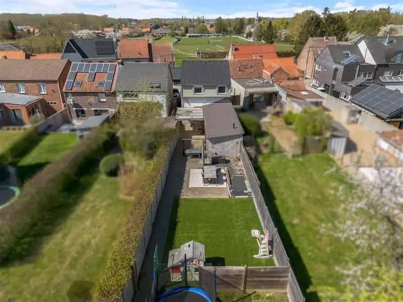 LEUKE GEZINSWONING MET RUIME TUIN IN HALLE-BOOIENHOVEN