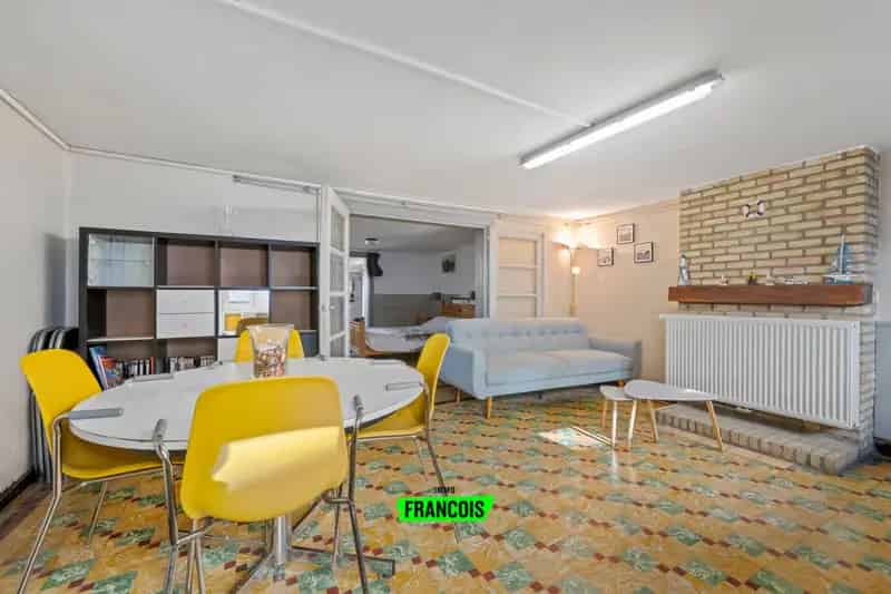 Sous-sol appartement (2slpk) in Belle Epoquewijk te Oostende.