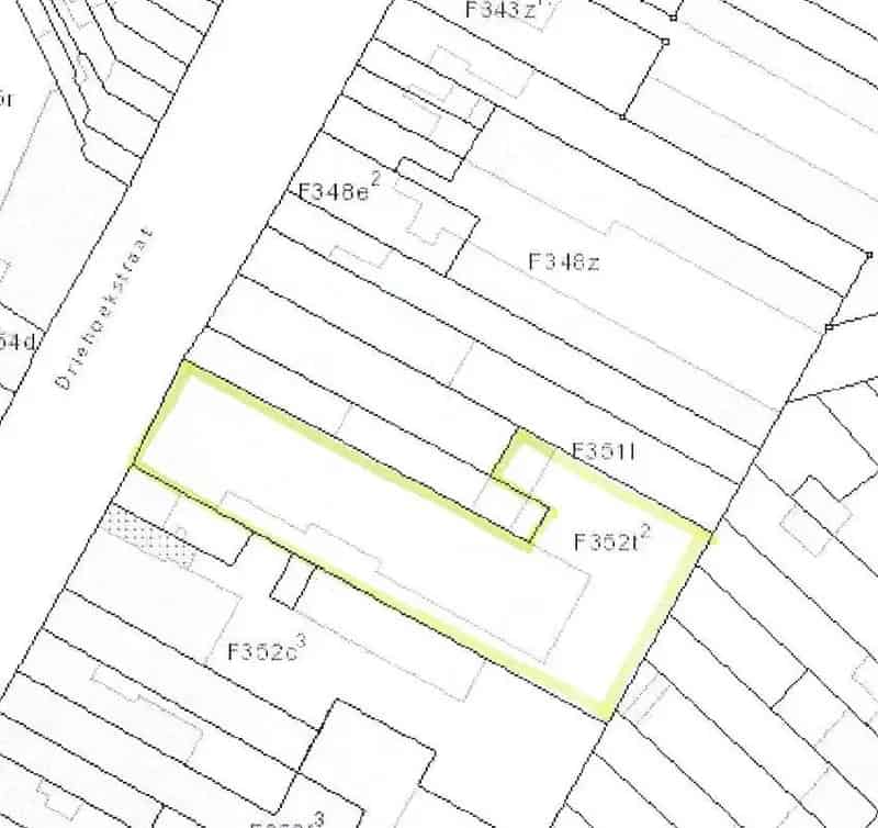 Ruim commercieel gelijkvloers of kantoor 600 m²