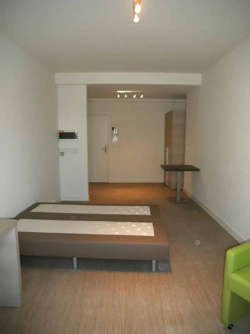 Studentenkamer te koop Brugge Campus Mater Eigen Keuken Sanitair
