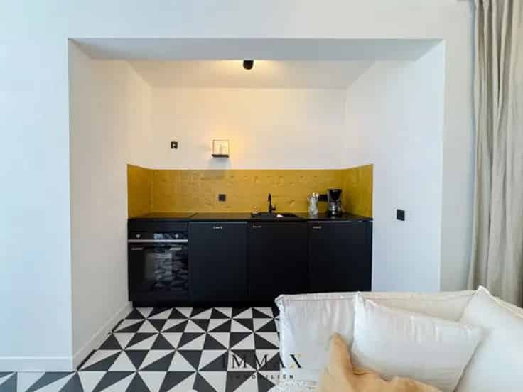 Gerenoveerd Appartement Te Koop Nabij Lippenslaan Knokke