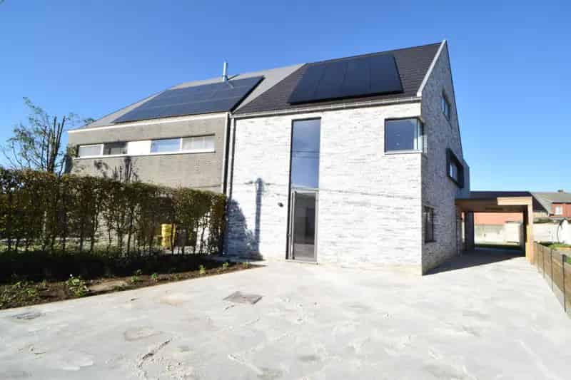 Moderne 5 Slaapkamer Nieuwbouwwoning te Koop