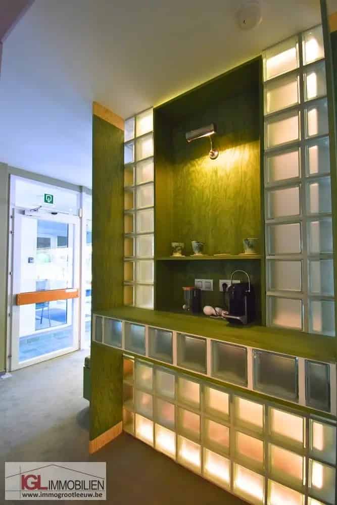 Kantoorruimte te koop in centrum Sint-Pieters-Leeuw
