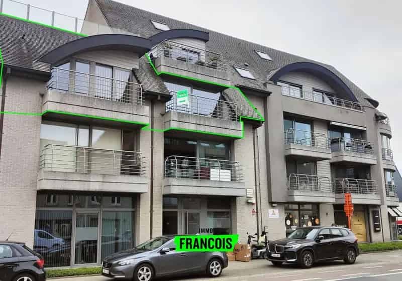 Ruim  twee slaapkamer appartement te huur in centrum Oostkamp!