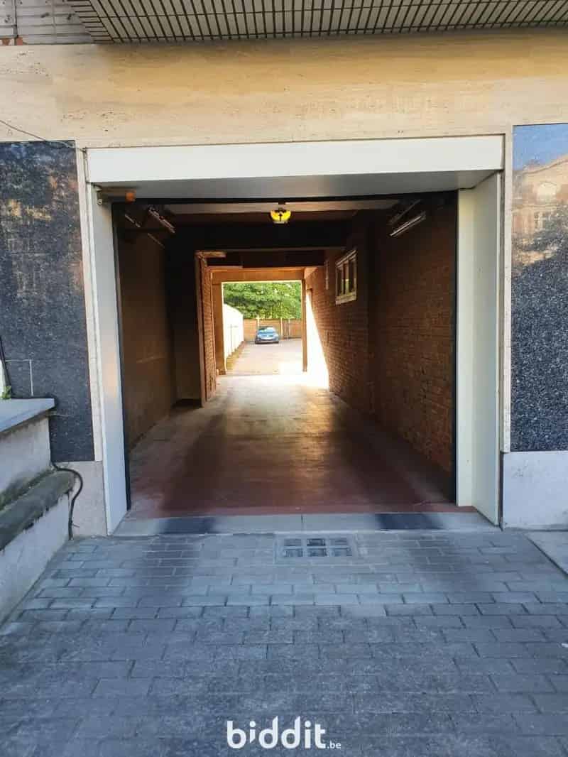 Lot 2 : de garage nr G.10