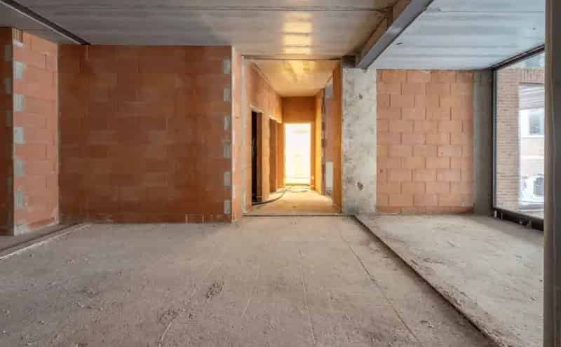 Handels-/kantoorruimte op een unieke locatie in hartje Kortrijk