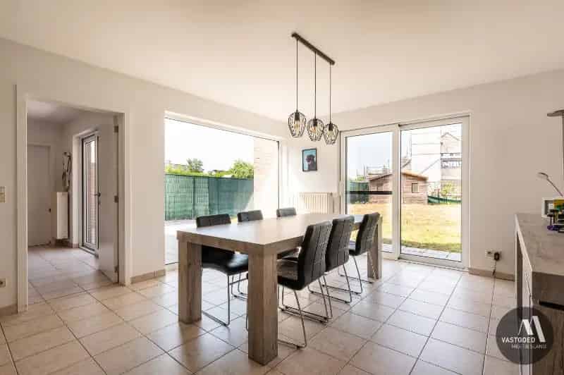 Instapklare woning op 433m² te Maldegem