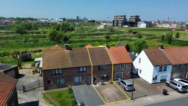 Rijwoning te koop in Veurne Nabij Centrum