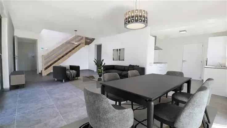 Duplex Te Koop