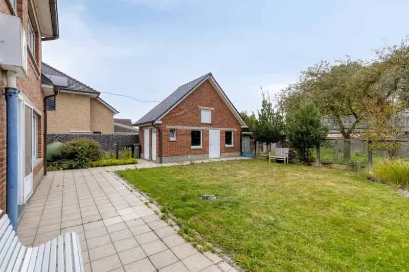 Robuuste open bebouwing met 4slpks