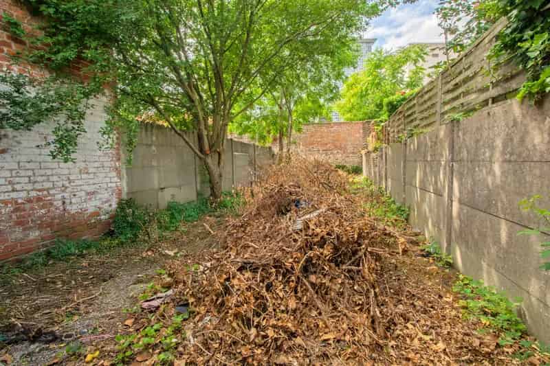 Huis te huur Gent: 186m² te renoveren pand met stadstuin