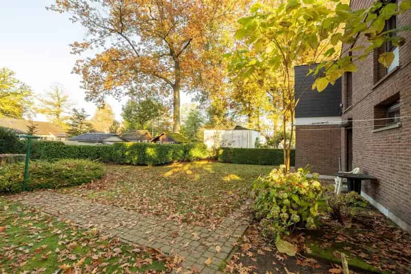 Woning met 3 slaapkamers op 764m²