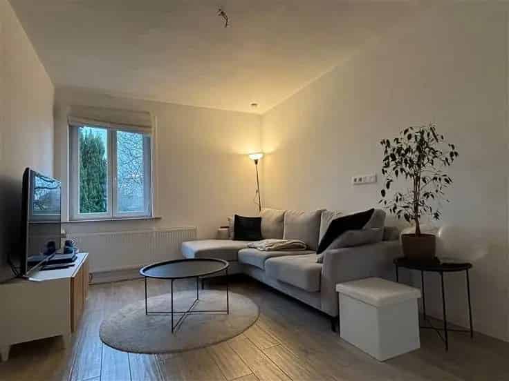 Huis Te Koop Gerenoveerd 3 Slaapkamers Terras