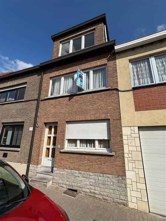 Te renoveren woning 4 kamers nabij centrum