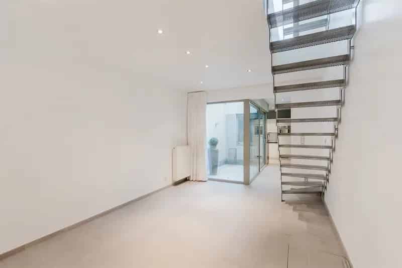 Architecturale woning op gunstige ligging