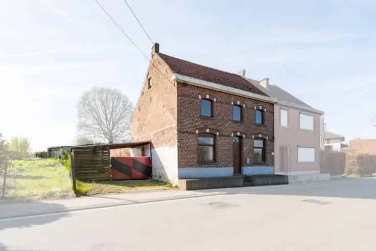 Huis Te Koop Impe: Renovatieproject met 3 slaapkamers