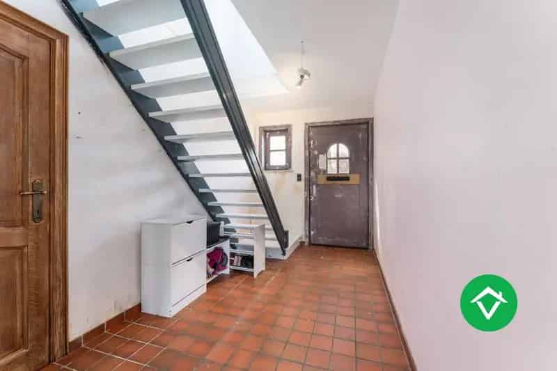Landelijke gezinswoning met rustige ligging, 3 slaapkamers en een inpandige garage