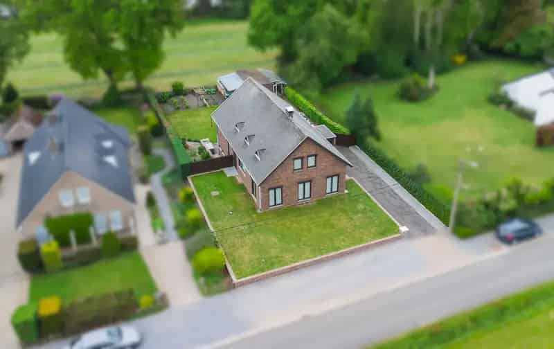 TE KOOP: Zeer goed onderhouden woning op perceel van 9a 06ca in Gerdingen (Bree)