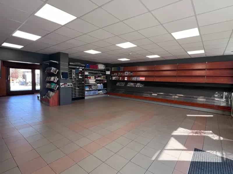 Handelspand met woonst te koop in Evergem