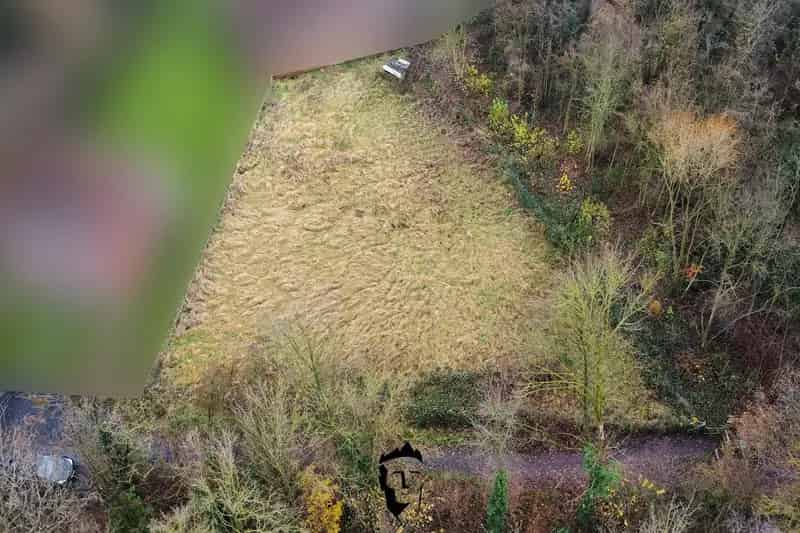 BOUWGROND OP RESIDENTIËLE LIGGING