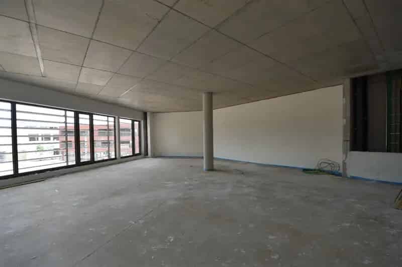 Top gelegen casco kantoorruimte te koop!