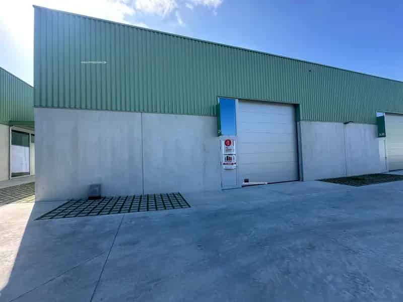 Nieuwbouw bedrijfsgebouw te koop in Mercurius Kortrijk
