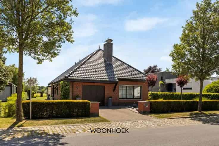 Huis te Koop Lokeren: Ruime gezinswoning met 3 slaapkamers en tuin