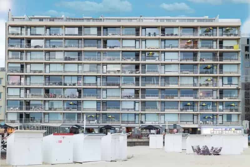 Volledig gerenoveerde, ongemeubelde studio op de 8e verdieping - Zeedijk Oostende