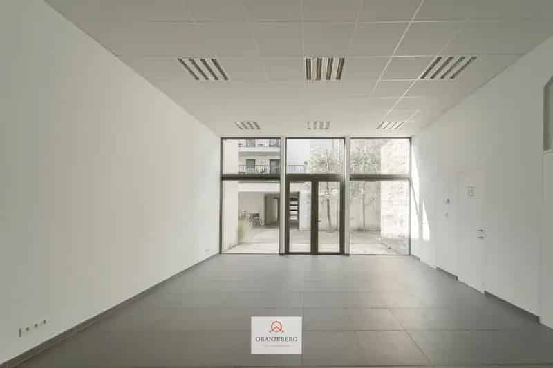Handelspand 178 m²  te huur in Burgstraat