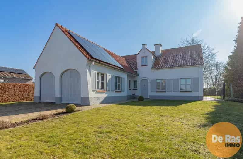 ZOTTEGEM- Prachtige vrijstaande woning met mooie grote tuin