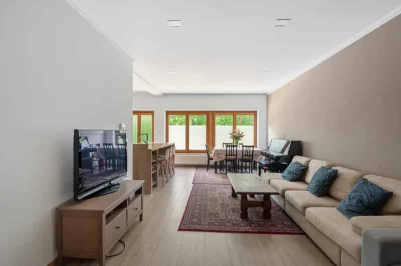 Gerenoveerd Appartementengebouw Mortsel 2 Appartementen Garage Tuin