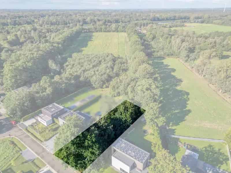 Prachtig gelegen bouwgrond voor OB, westgerichte tuin
