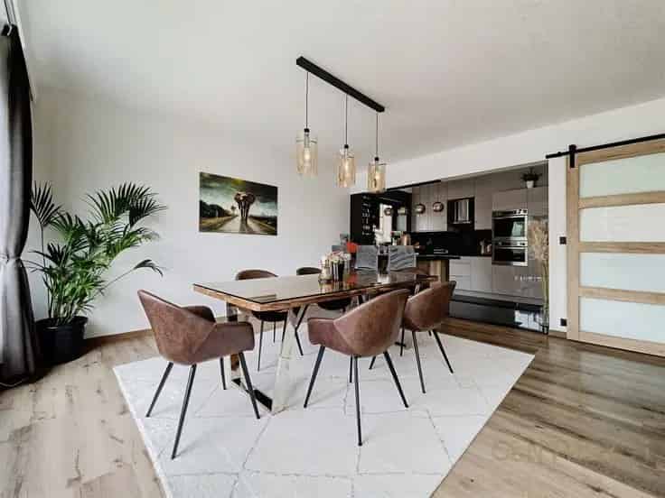 Appartement te koop in Laken met 2 slaapkamers en garage
