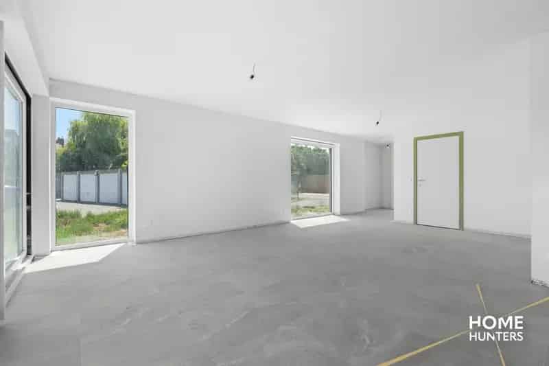 Afgewerkte nieuwbouwwoning in moderne stijl te Esen