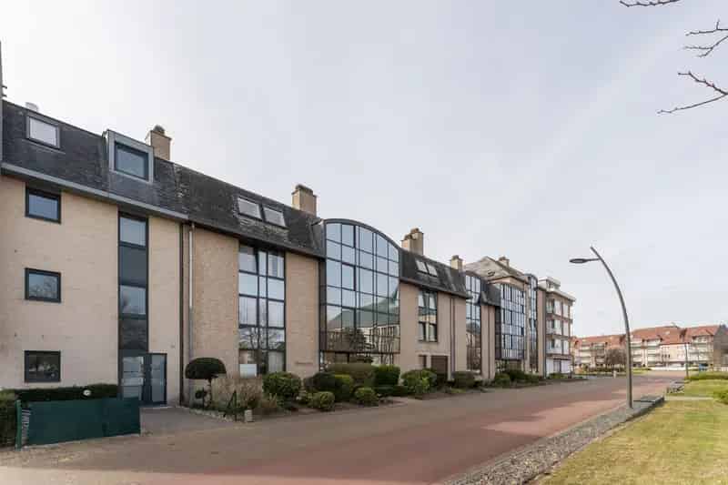 Gesloten garagebox in centrum Koksijde-Bad