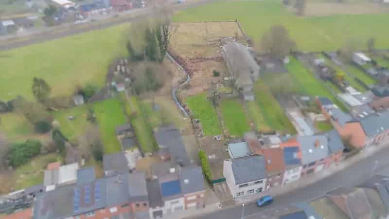 Half open bebouwing op 1.500m2.