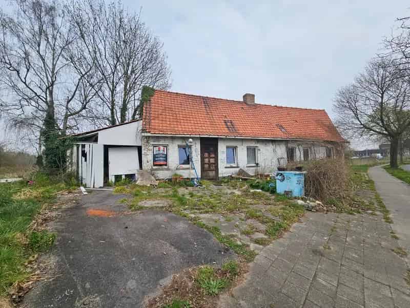Charmant te renoveren huisje !