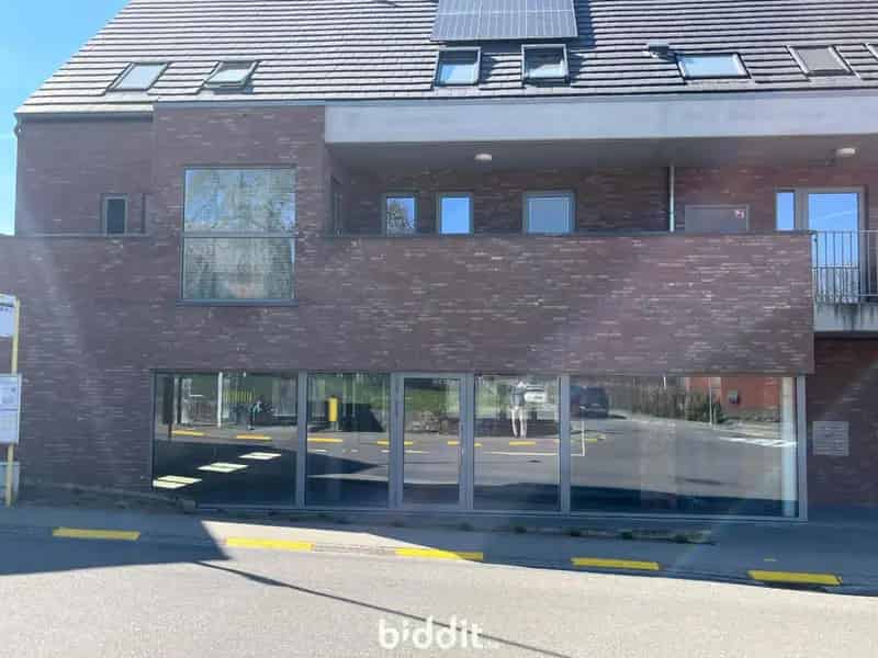 LOT 8: OVERDEKTE AUTOSTAANPLAATS NR. 5
