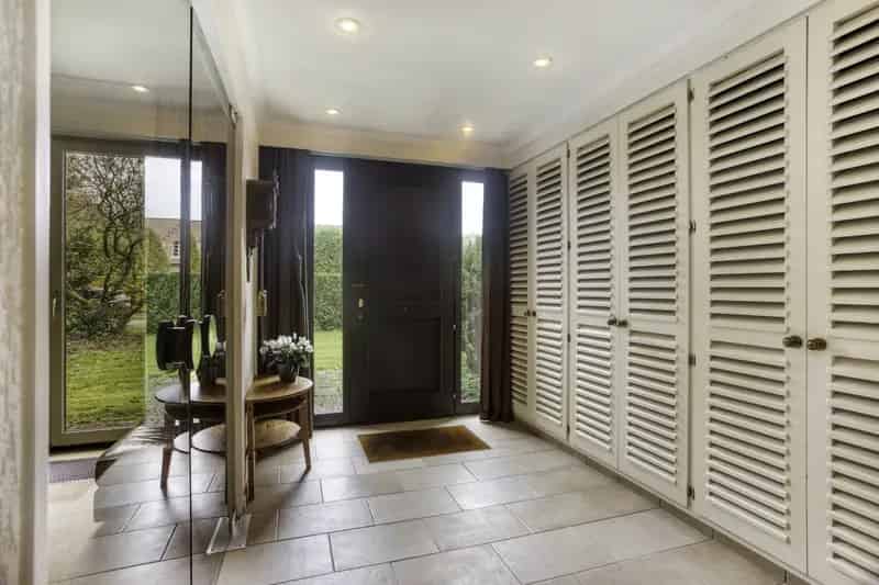 Charmante Woning Op 1.633M², Gelegen In Residentiële Buurt