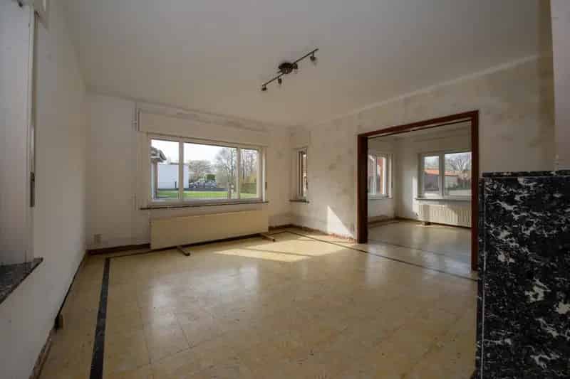 Landelijk gelegen woning met 2 (mogelijks 3) slpk, garage en tuin