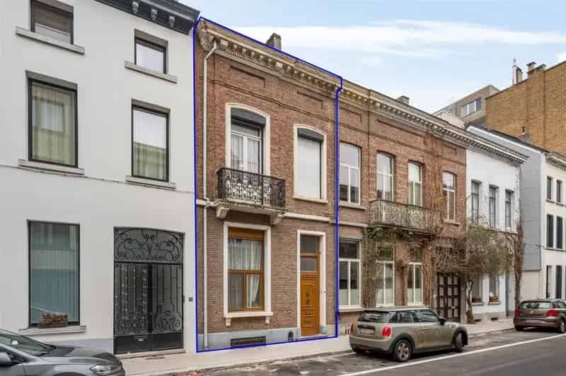 Karaktervolle, te renoveren woning op een uitstekende locatie te Mechelen