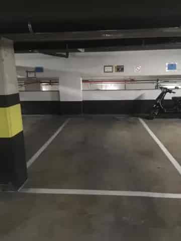 Overdekte parkeerplaats te koop in Antwerpen