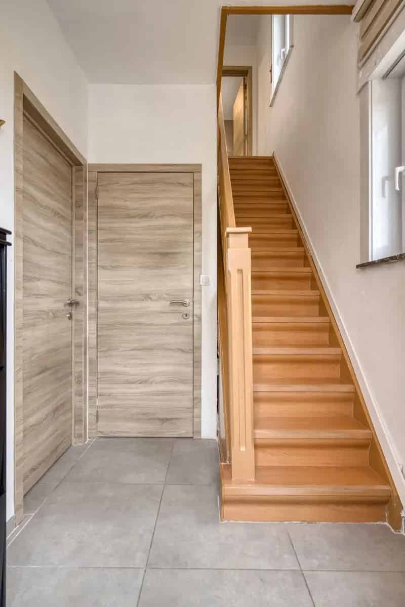 Gerenoveerde woning met 4 slaapkamers, tuin en garage