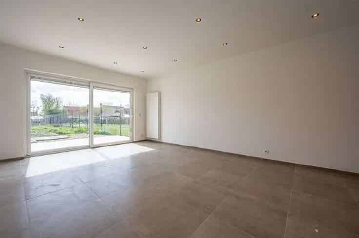 Huis Te Koop Gerenoveerd 3 slaapkamers 2 badkamers