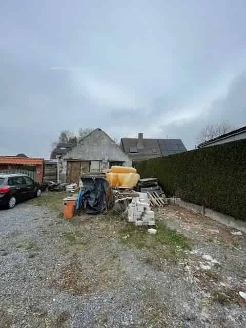 Woning met magazijn te koop Beveren