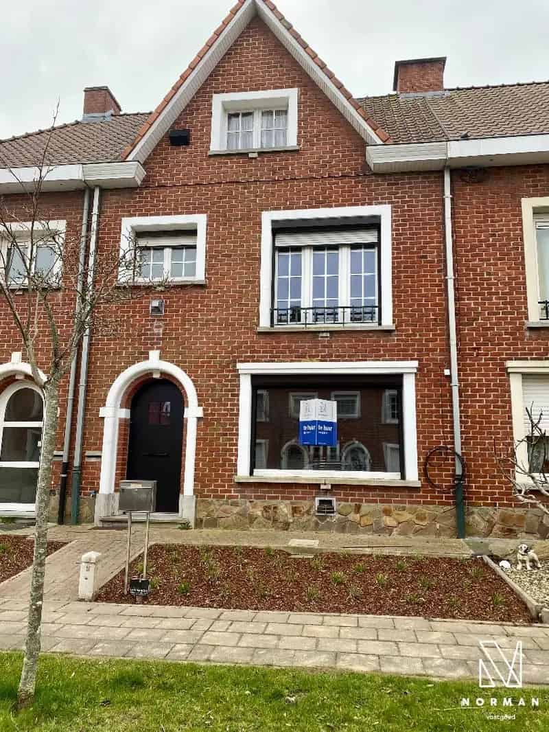 Gerenoveerde Rijwoning te Huur Gullegem