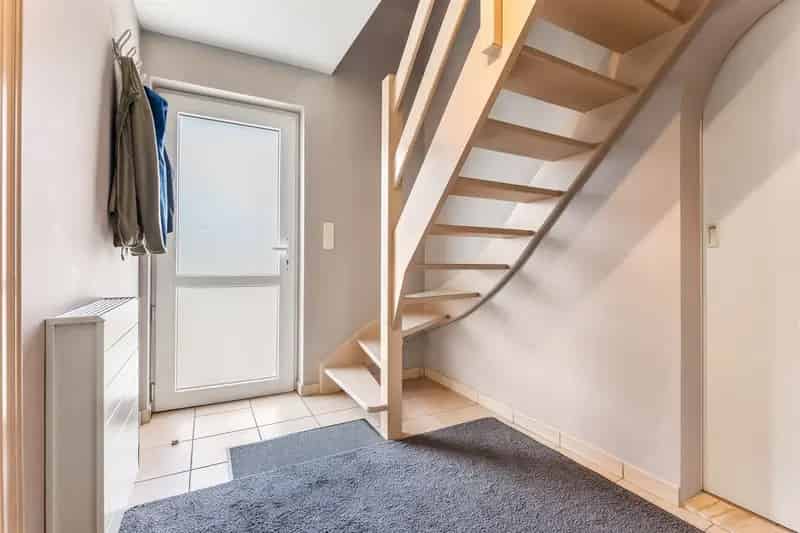 PERFECT ONDERHOUDEN WONING MET 3 SLAAPKAMERS OP CENTRALE LIGGING IN HASSELT